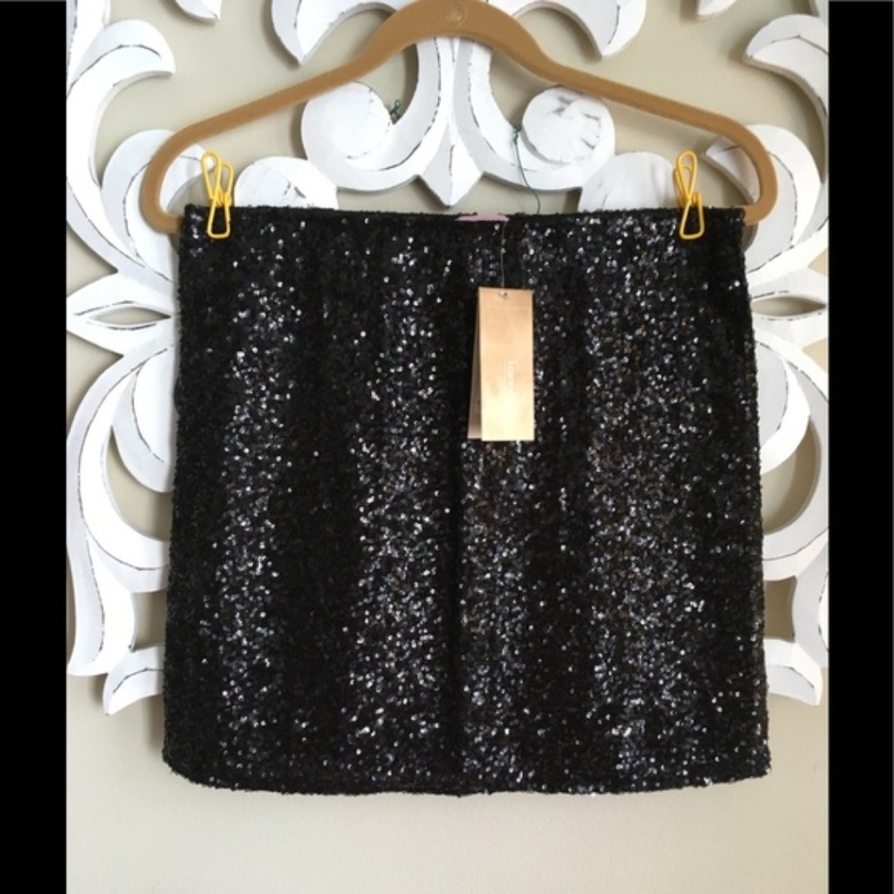 NWT Francesca’s Black Sequin Mini Skirt